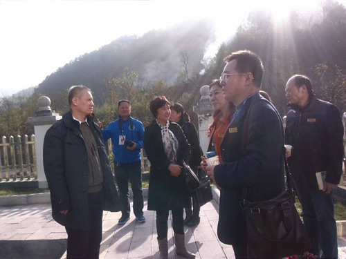 1731292999605134.jpg 50271384733627.jpg